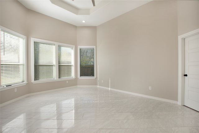 702 Linkcrest Drive, Duncanville, TX 75137