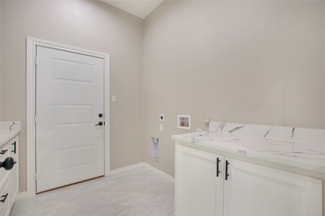 702 Linkcrest Drive, Duncanville, TX 75137
