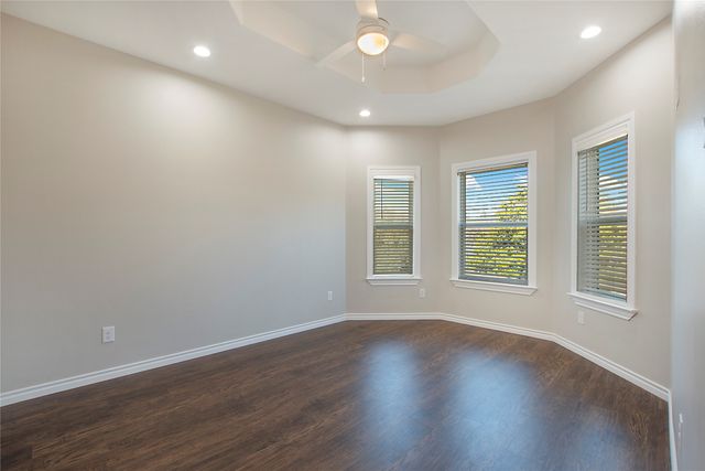 702 Linkcrest Drive, Duncanville, TX 75137
