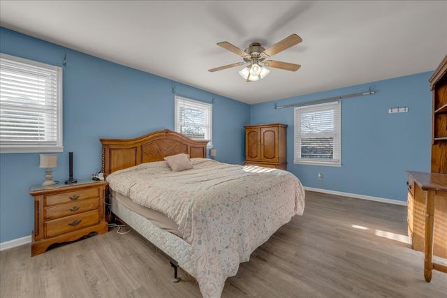 202 Mortons Lake Rd, Manchester, TN 37355