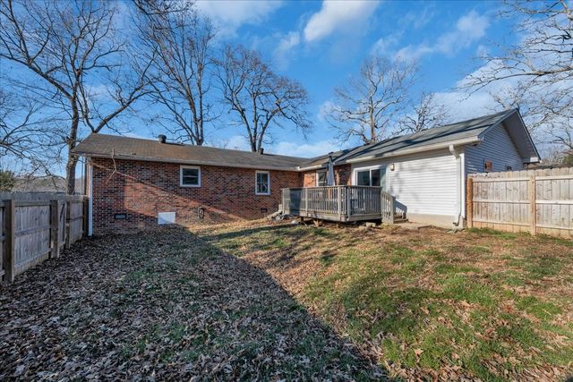 202 Mortons Lake Rd, Manchester, TN 37355