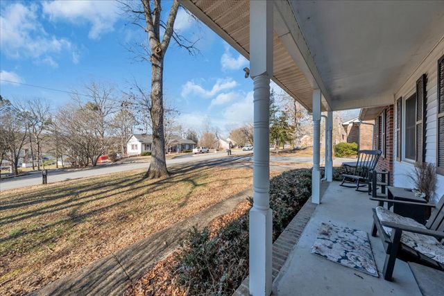 202 Mortons Lake Rd, Manchester, TN 37355