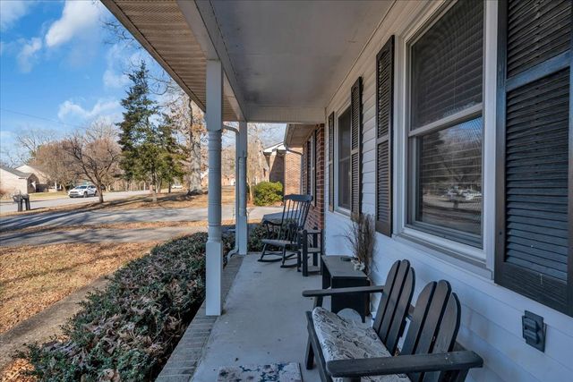 202 Mortons Lake Rd, Manchester, TN 37355