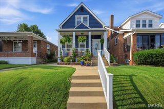 6420 Arsenal Street, St Louis, MO 63139