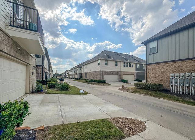 9503 Towne Lake Parkway, Cypress, TX 77433