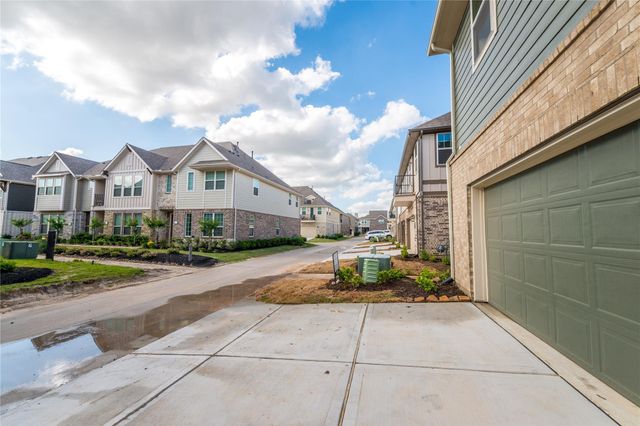 9503 Towne Lake Parkway, Cypress, TX 77433