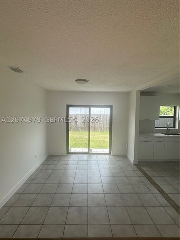 12205 SW 263rd Ter, Homestead, FL 33032
