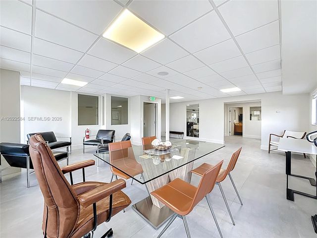 232 SW 8th St ENTIRE BUILDING, Miami, FL 33130