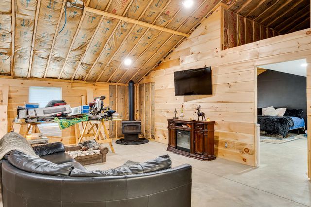 13716 Jones Gap Road, Soddy Daisy, TN 37379