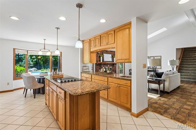 1289 Tammany Lane, St Louis, MO 63131