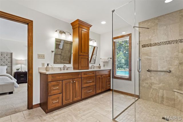1289 Tammany Lane, St Louis, MO 63131