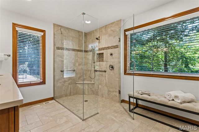 1289 Tammany Lane, St Louis, MO 63131
