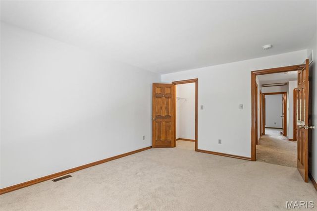 1289 Tammany Lane, St Louis, MO 63131