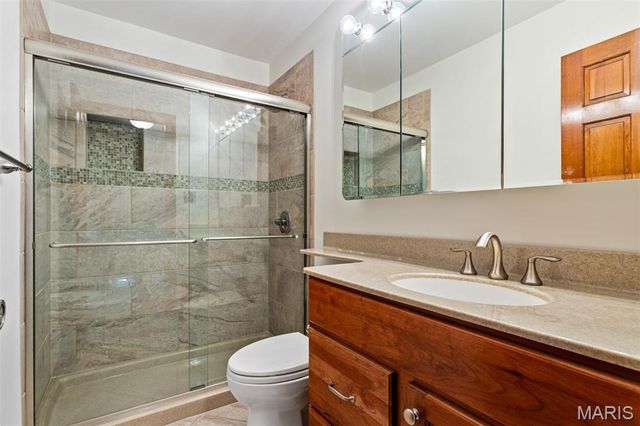 1289 Tammany Lane, St Louis, MO 63131