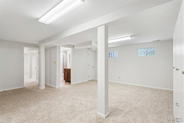 1289 Tammany Lane, St Louis, MO 63131