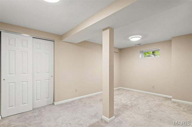 1289 Tammany Lane, St Louis, MO 63131