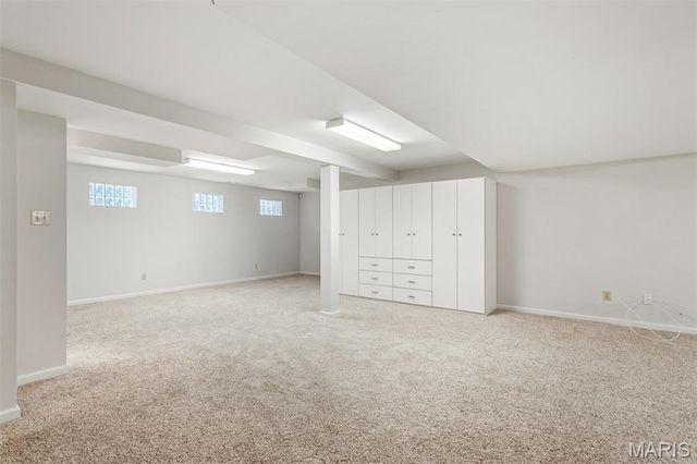 1289 Tammany Lane, St Louis, MO 63131