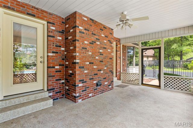 1289 Tammany Lane, St Louis, MO 63131