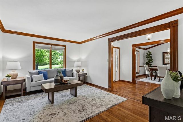 1289 Tammany Lane, St Louis, MO 63131