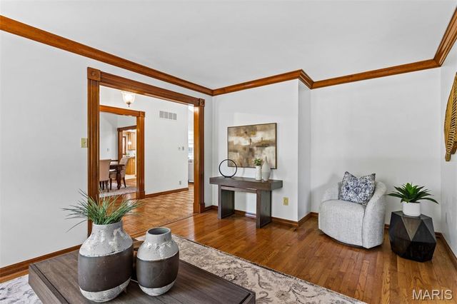 1289 Tammany Lane, St Louis, MO 63131