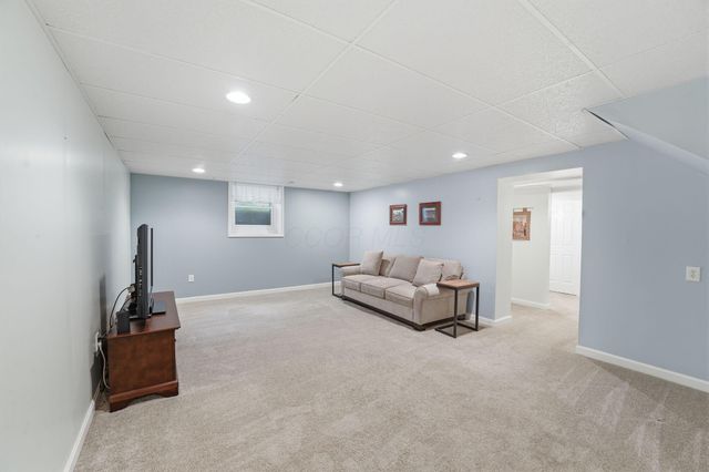 7760 Jordan Crossing, Reynoldsburg, OH 43068