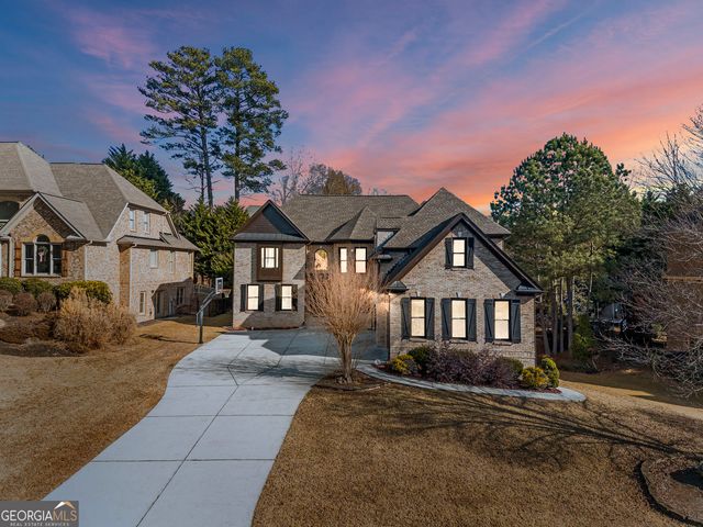 585 Settles Brook Court, Suwanee, GA 30024