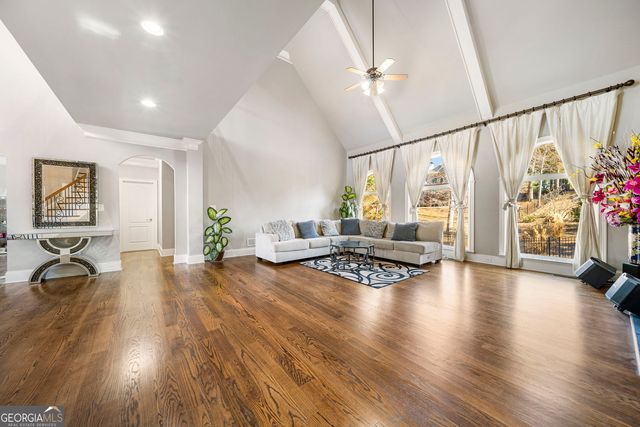 585 Settles Brook Court, Suwanee, GA 30024