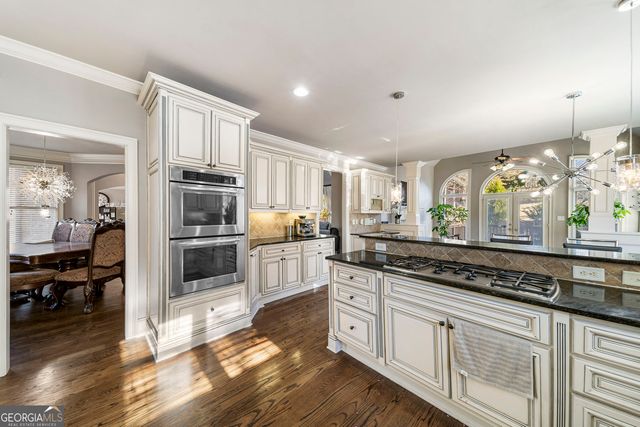 585 Settles Brook Court, Suwanee, GA 30024