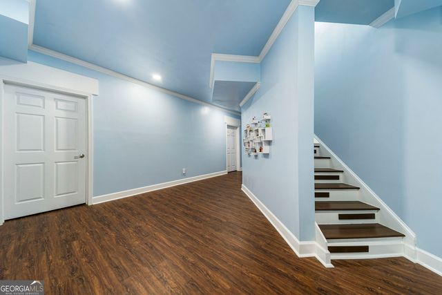 585 Settles Brook Court, Suwanee, GA 30024