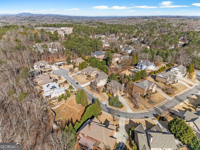 585 Settles Brook Court, Suwanee, GA 30024