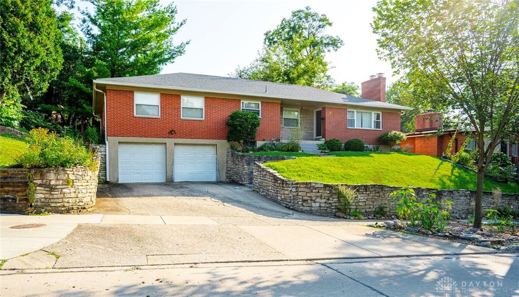 15 Shafor Boulevard, Oakwood, OH 45409