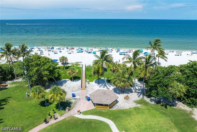 547 101st AVE N, Naples, FL 34108