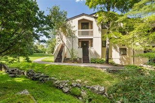 48 Overlook Commons, Yorktown Heights, NY 10598