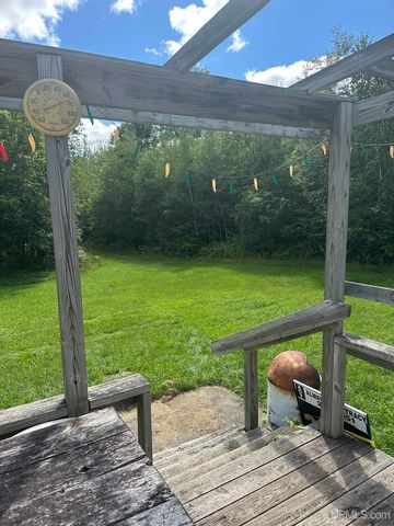 650 Stager Lake Road, Crystal Falls, MI 49920