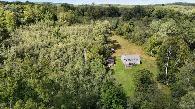 650 Stager Lake Road, Crystal Falls, MI 49920