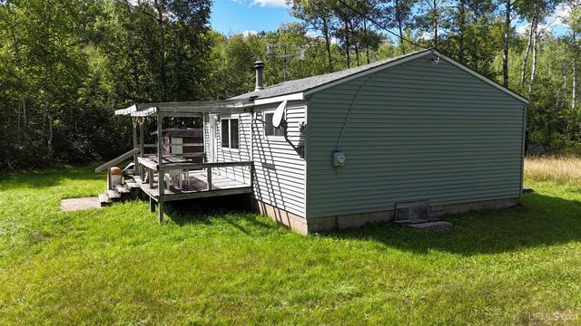 650 Stager Lake Road, Crystal Falls, MI 49920