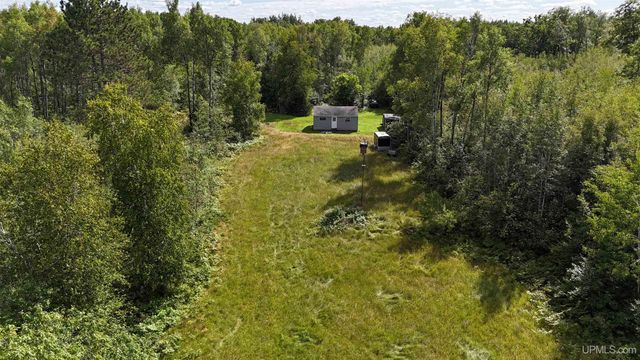 650 Stager Lake Road, Crystal Falls, MI 49920