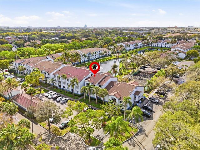 2600 S University Dr 303, Davie, FL 33328