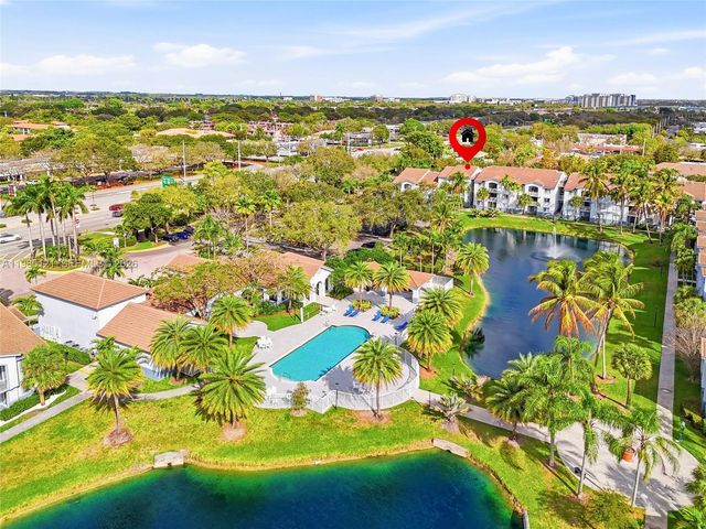 2600 S University Dr 303, Davie, FL 33328