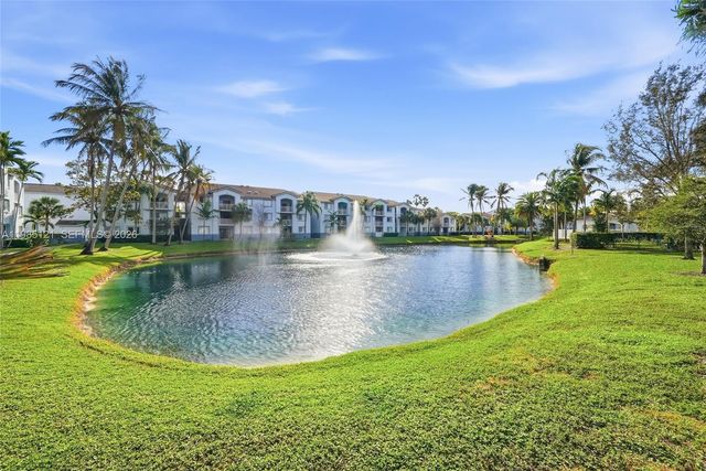 2600 S University Dr 303, Davie, FL 33328