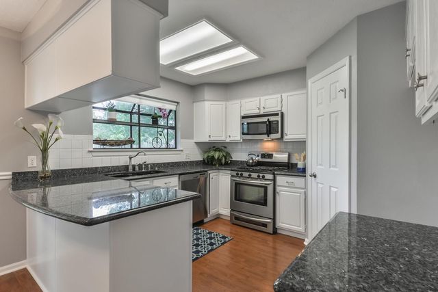 1222 Mabry Mill Road, Houston, TX 77062