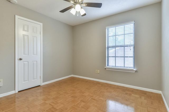 1222 Mabry Mill Road, Houston, TX 77062