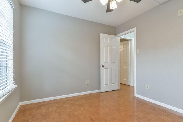 1222 Mabry Mill Road, Houston, TX 77062