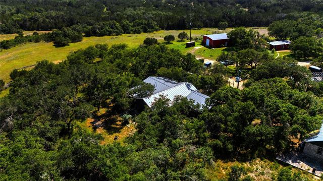 435 Spangenberg RD, Blanco, TX 78623