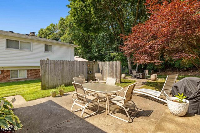 14433 Oxford Road, Plymouth, MI 48170