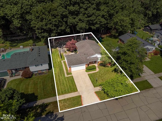 14433 Oxford Road, Plymouth, MI 48170