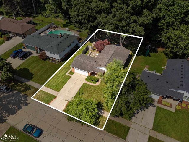 14433 Oxford Road, Plymouth, MI 48170