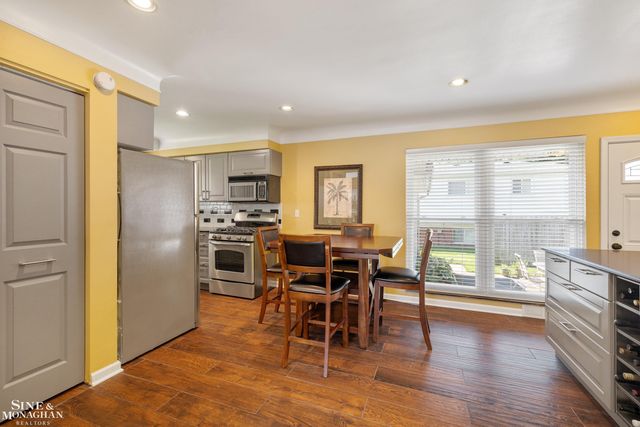 14433 Oxford Road, Plymouth, MI 48170