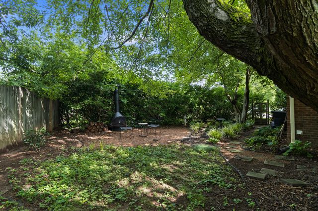 1702 Twin Oaks Ct, Franklin, TN 37064