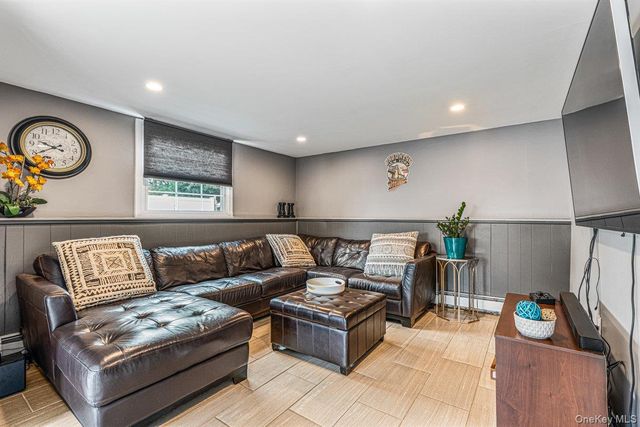 115 Margaretta Avenue, Massapequa, NY 11758